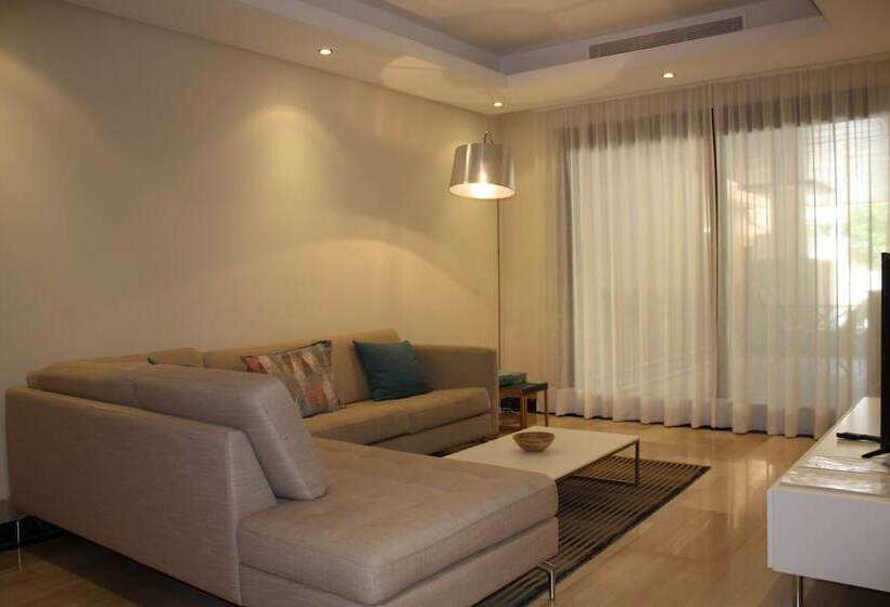 Апартаменты 2 Спальни с Бассейном, Bahía Boutique Apartments