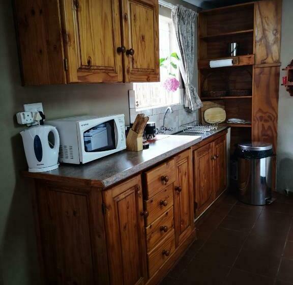 Хижина, Dublin Guest House