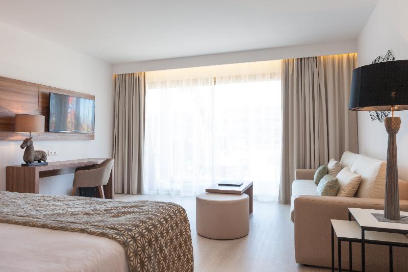 스탠다드 스튜디오, Hampton Inn & Suites Richmond  Downtown