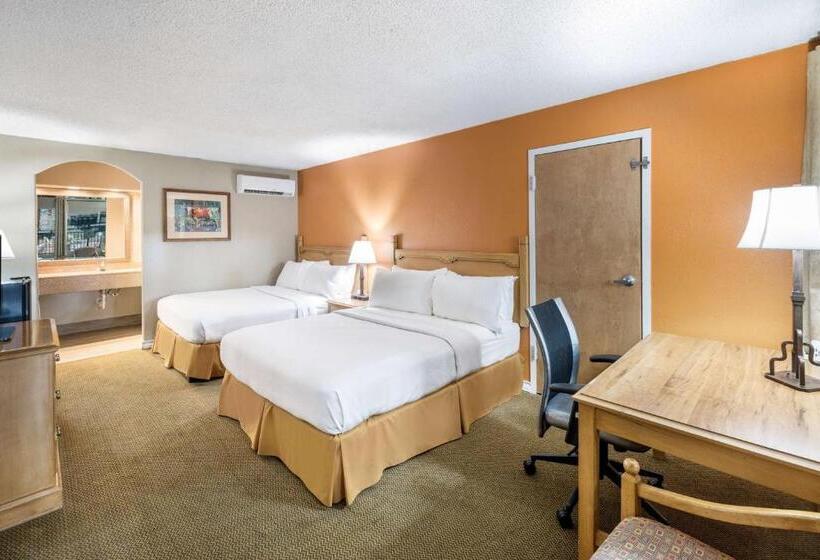 Номер Стандартный Кровать Куин, Pearl On The Concho Surestay Collection By Best Western