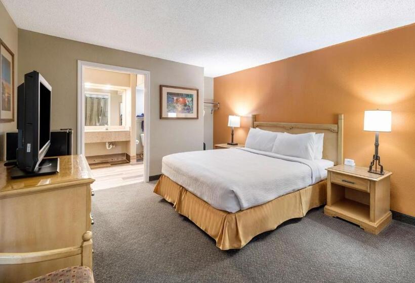 Люкс Адаптированный для Инвалидов, Pearl On The Concho Surestay Collection By Best Western