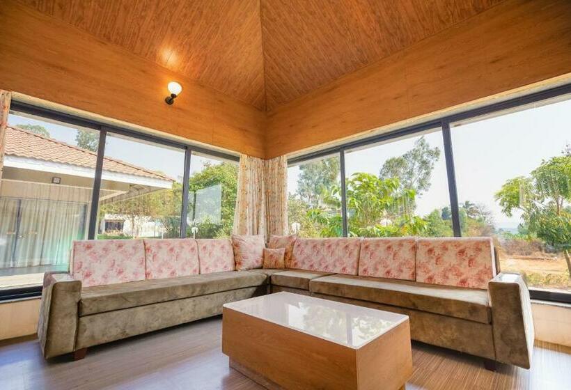 Люкс, Urmilaa Green County Resort 35 Km From Kolhapur