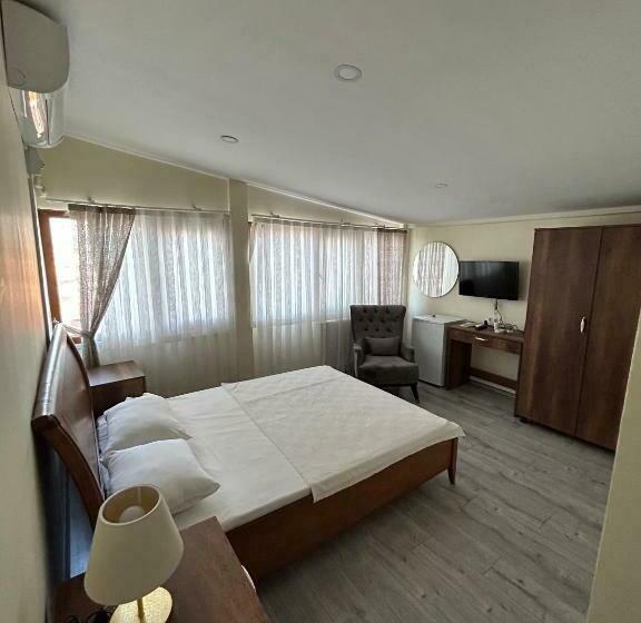 اتاق لوکس, Naval Hotel Yalova