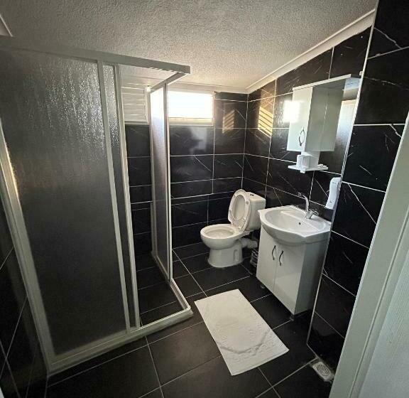 اتاق لوکس با چشم‌انداز دریا, Naval Hotel Yalova