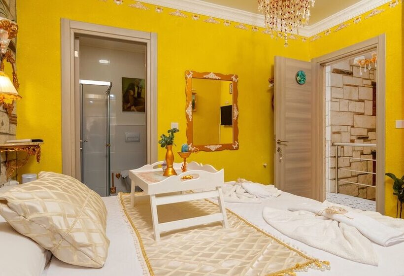 Quarto Estandar, Lamur