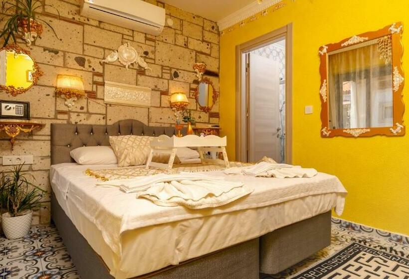 Quarto Estandar, Lamur