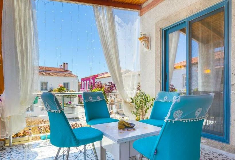 Quarto Estandar com Terraço, Lamur