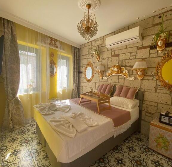 Quarto Estandar, Lamur