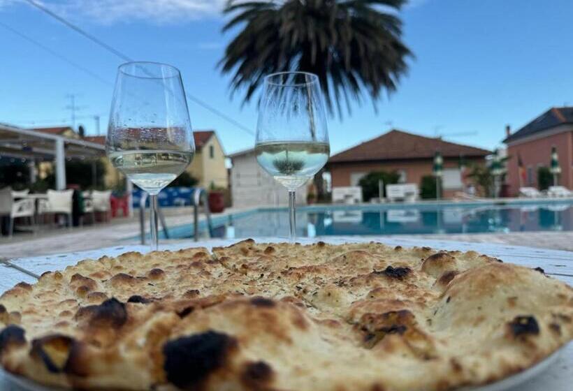 Апартаменты 1 Спальня с Террасой, Al Borgo Village