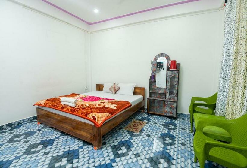 Номер Deluxe, Jungle Star Mansion