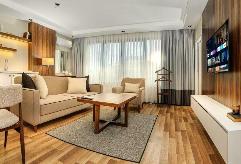 豪华套房, La Mia Suites