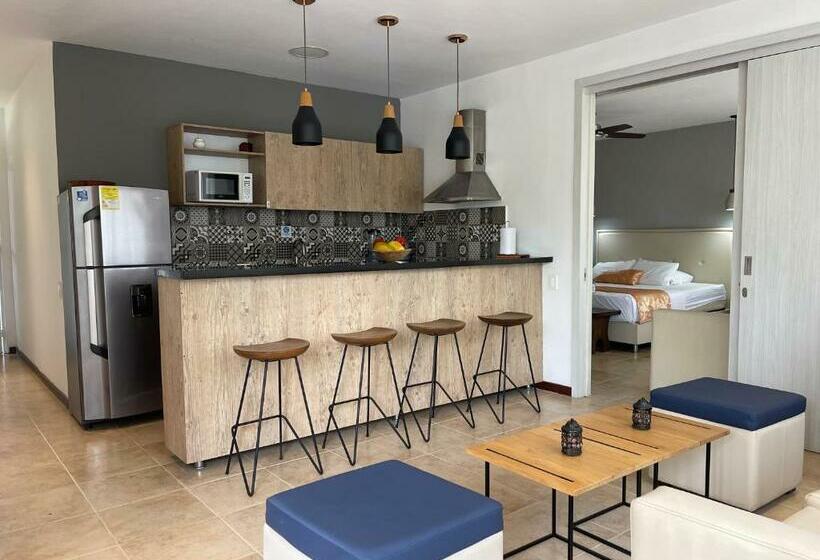 Семейный Номер Superior, Lake House Resort Country Club & Spa