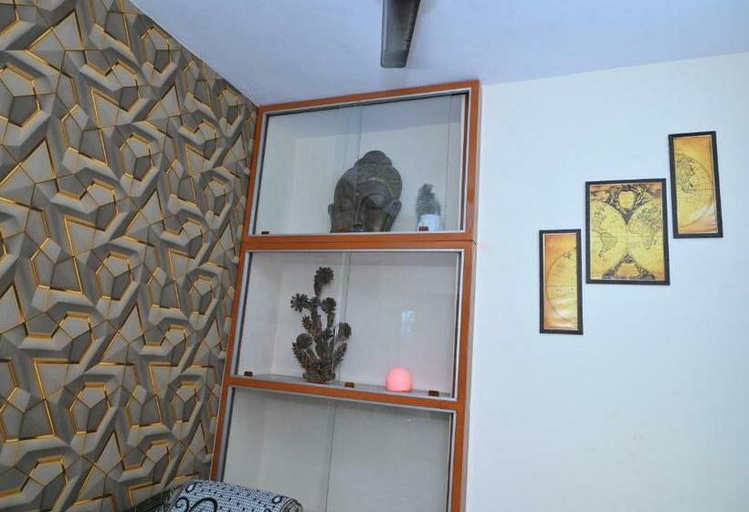 Люкс Повышенной Комфортности, Privyrooms