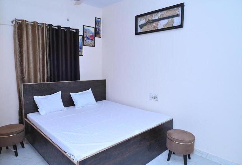 Люкс Повышенной Комфортности, Privyrooms