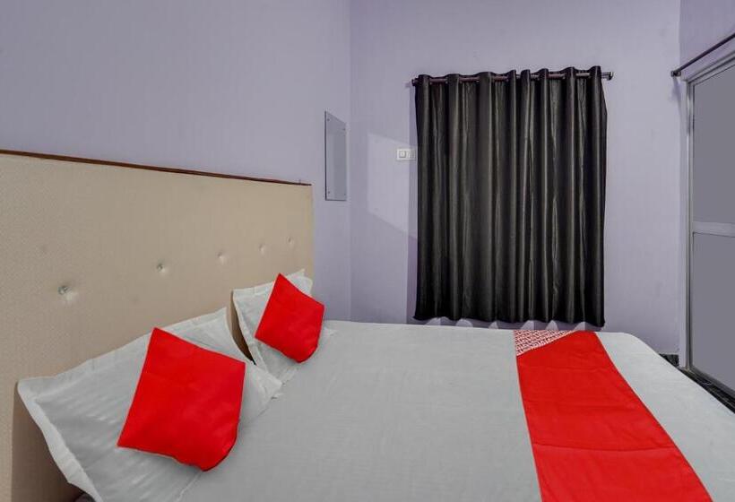 اتاق کلاسیک سه تخته, Spot On Hotel Blue Sky