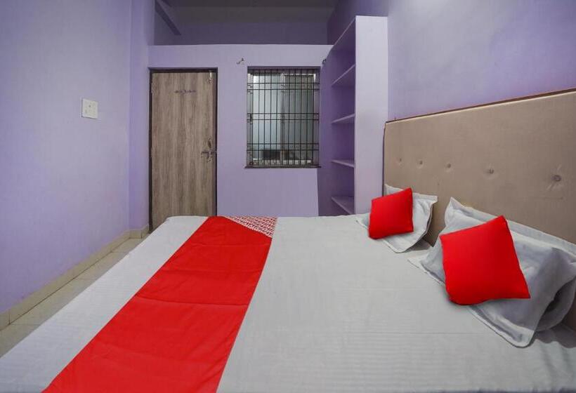 اتاق کلاسیک سه تخته, Spot On Hotel Blue Sky