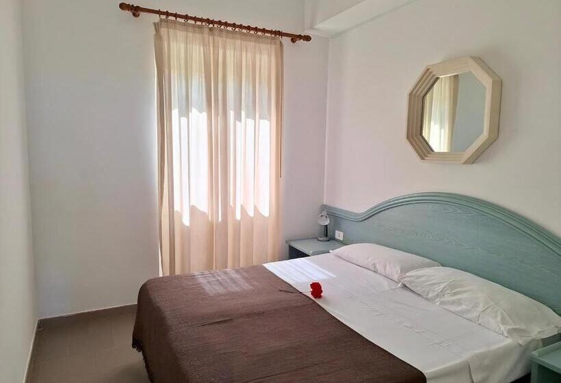 آپارتمان 1 خوابه با بالکن, Villa Amica