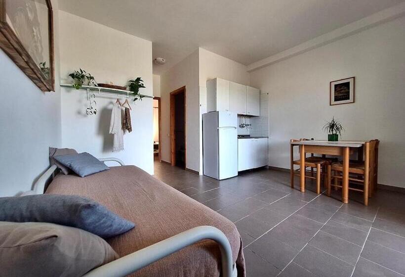 آپارتمان 1 خوابه با بالکن, Villa Amica