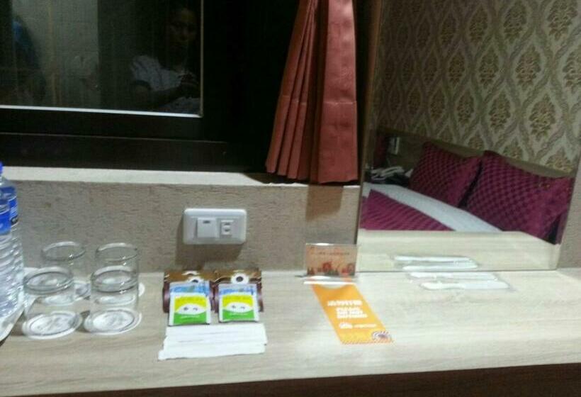 اتاق استاندارد چهار تخته, Bin Cheng