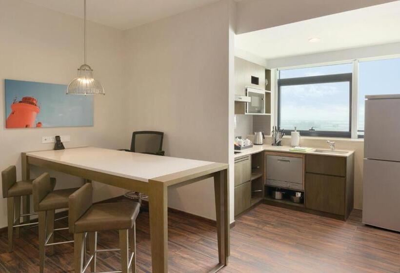 Люкс, Hyatt House Shenzhen Airport