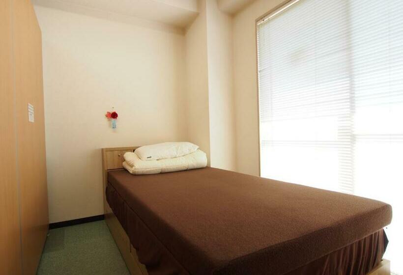 Кровать в Общей Комнате, Omotenashi Hostel Miyajima
