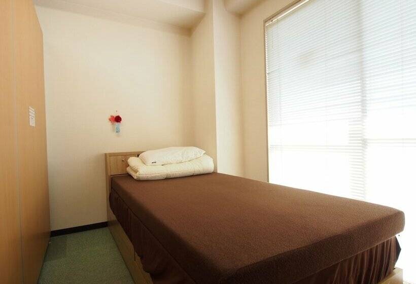 Кровать в Общей Комнате, Omotenashi Hostel Miyajima