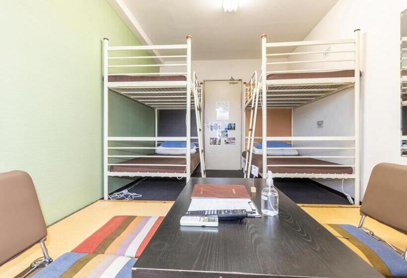 Номер Стандарт Четырехместный Совместный Санузел, Omotenashi Hostel Miyajima