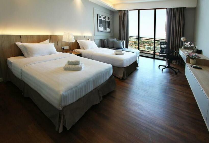 标准工作室, The Shore Hotel & Residences