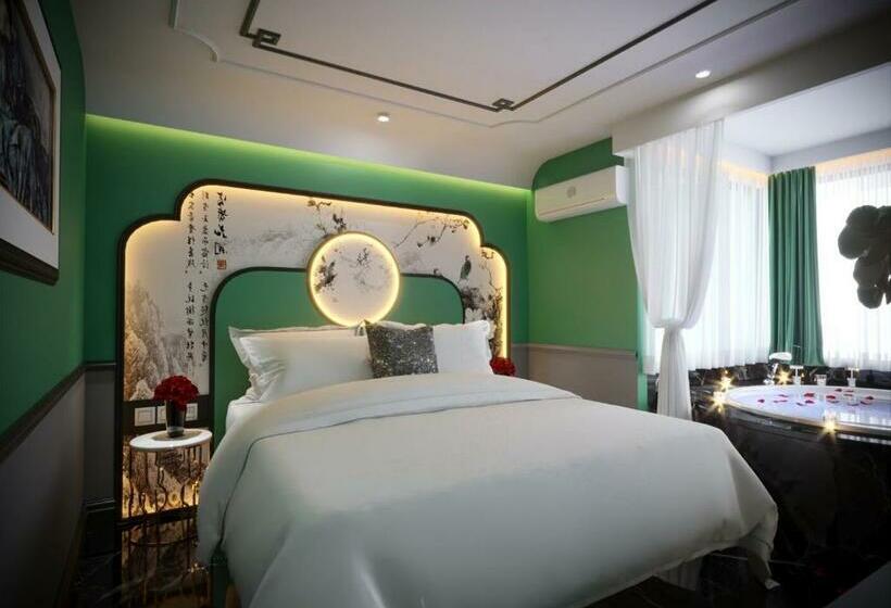 اتاق لوکس, Elisa Boutique Saigon