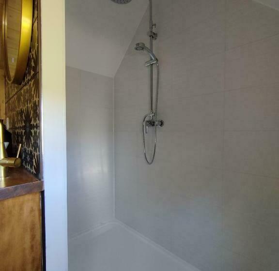 Номер Стандарт с Гидромассажем, Cottage Climatisé Avec Baignoire Spa 2 Personnes