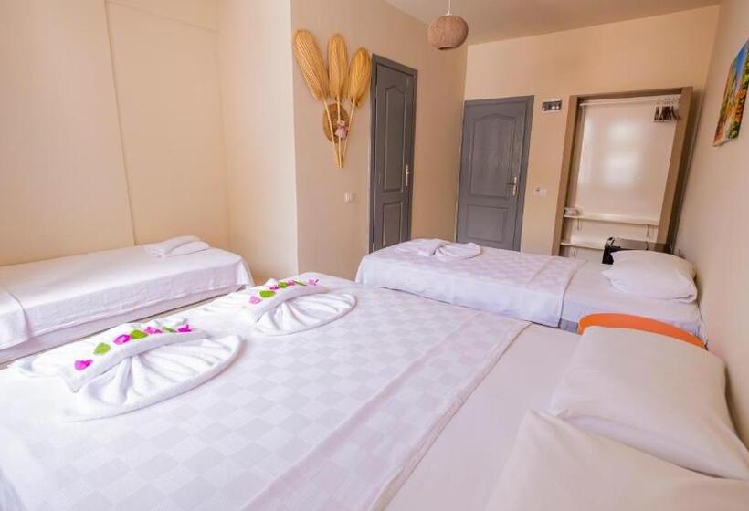 اتاق خانوادگی, Vera Hotel Kaş