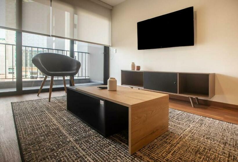 Apartamento 1 Dormitório com Sacada, Alcanfores 1262 By Wynwood House