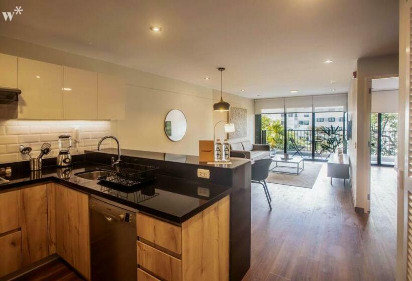 Apartamento 1 Dormitório com Sacada, Alcanfores 1262 By Wynwood House