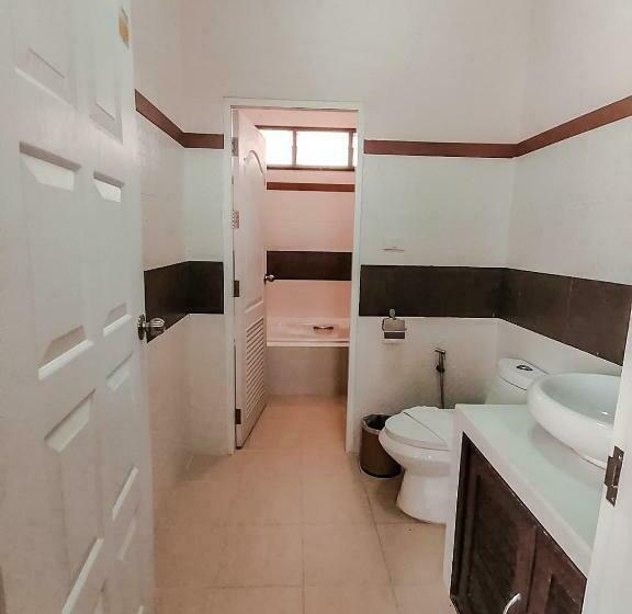 Люкс, Chaithalay Khanom Resort