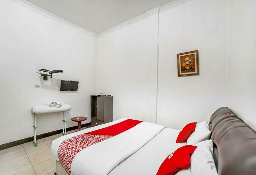 Номер Deluxe, Oyo 90834 Hotel Anugrah
