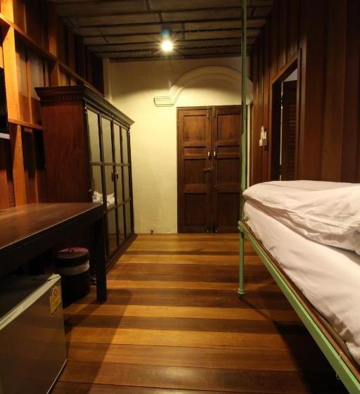 테라스 스위트, Baan Luang Rajamaitri Historic Inn