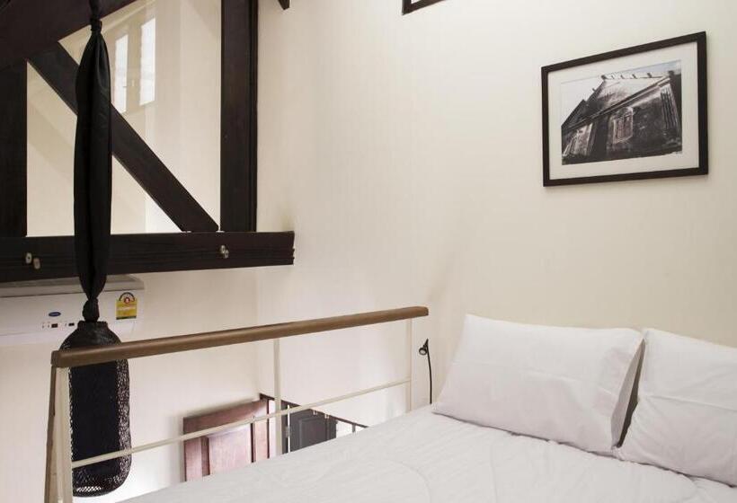 استودیوی استاندارد, Baan Luang Rajamaitri Historic Inn