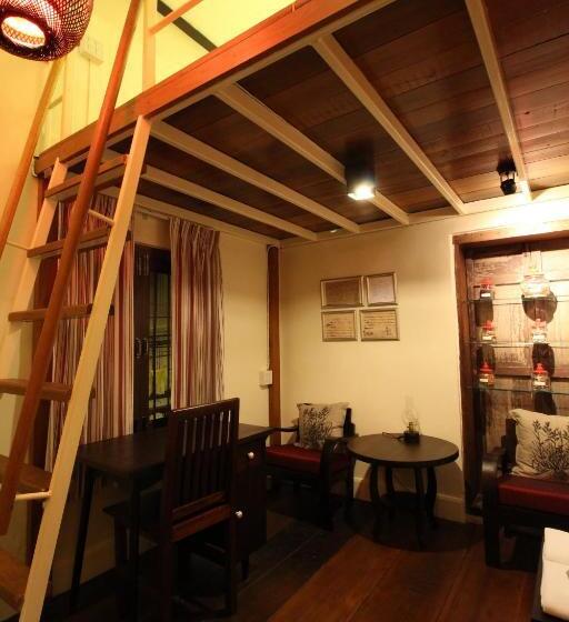 스탠다드 스튜디오, Baan Luang Rajamaitri Historic Inn