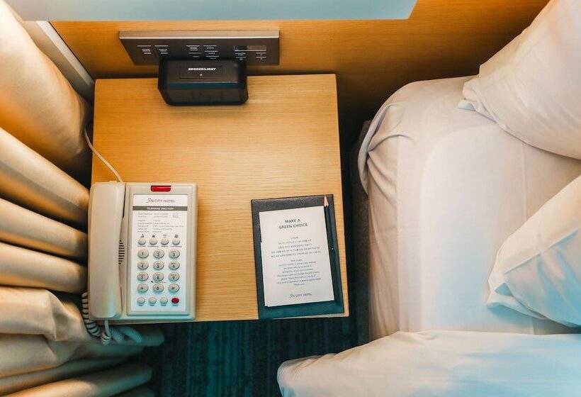Номер Deluxe, On City