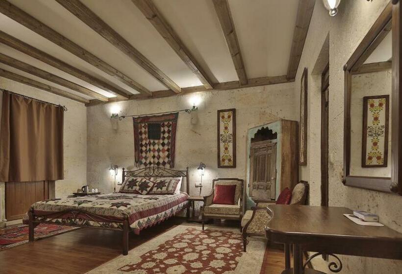 اتاق لوکس با بالکن, Vista Cave