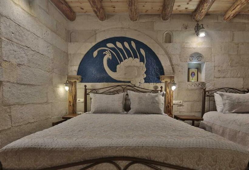 اتاق لوکس با بالکن, Vista Cave