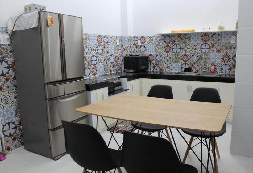 اتاق استاندارد, B Home