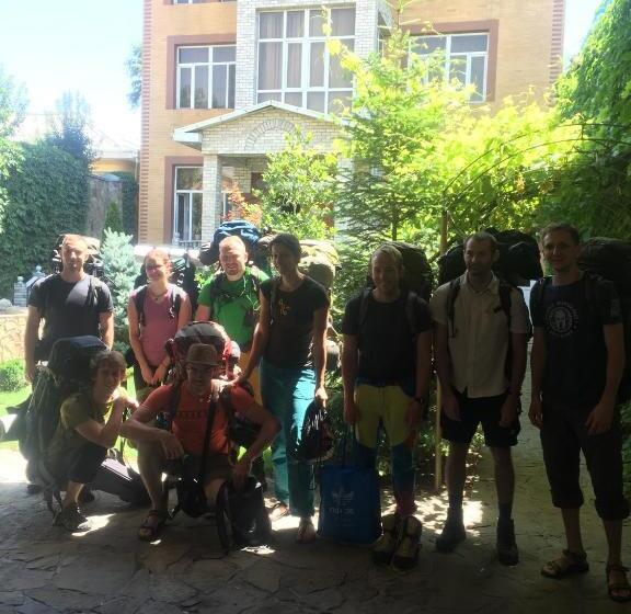 تختخواب در اتاق مشترک, Hello Dushanbe Hostel