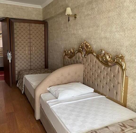 Семейный Номер Вид на Сад, Laur Hotels Experience & Elegance