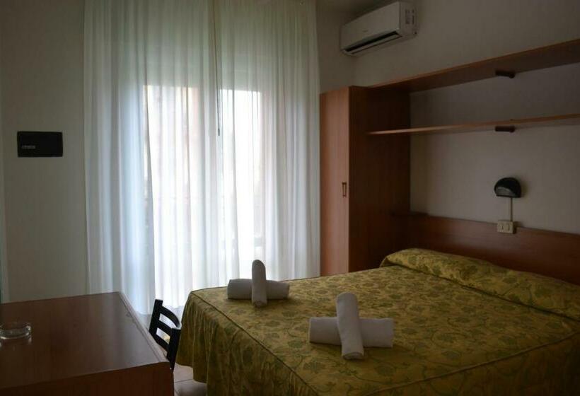 Quarto Estandar, Mirage