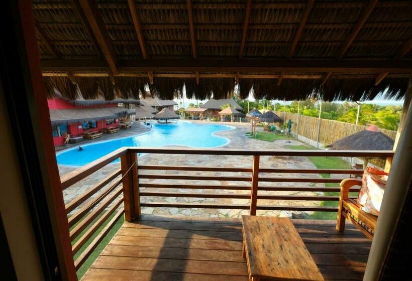 Люкс Вид на Бассейн, Carnaubinha Praia Resort