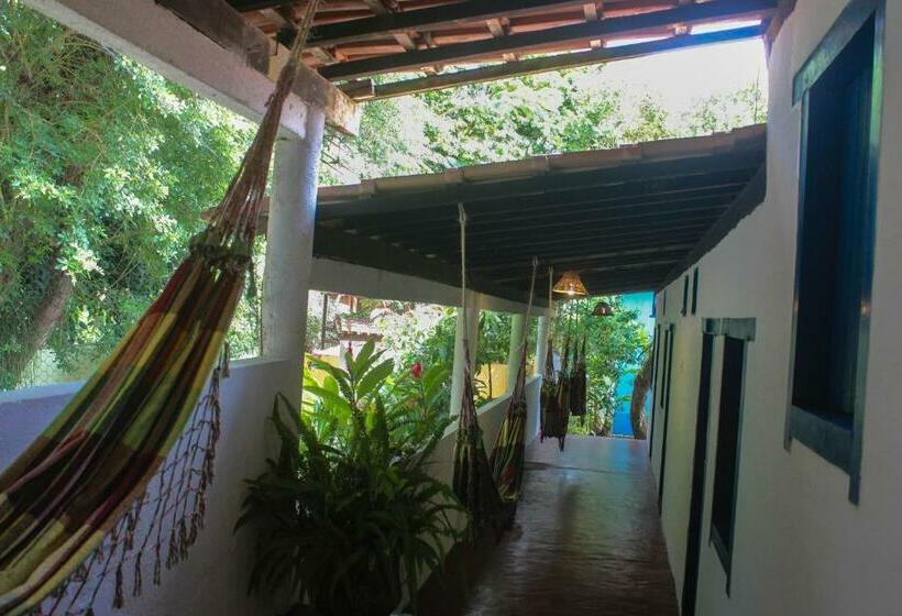 스탠다드 트리플 룸, Adios Amigos Hostel