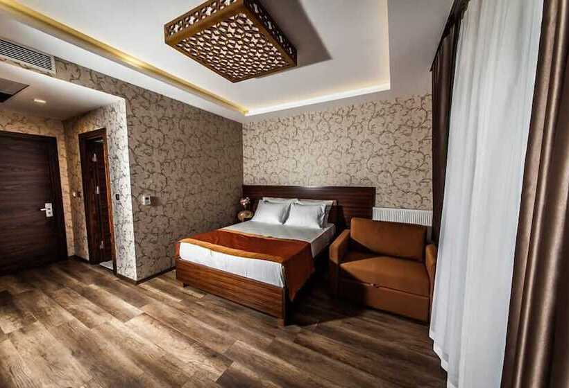 Номер Deluxe Вид на Бассейн, My Green Boutique