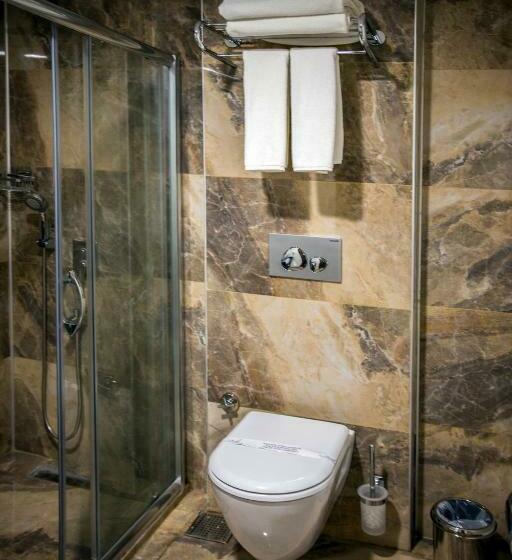 اتاق استاندارد, Northdoor