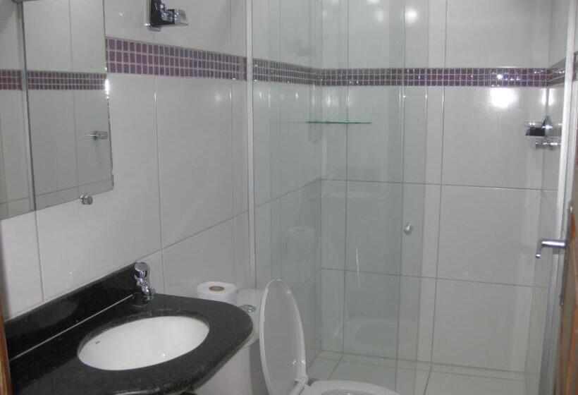 Номер Стандарт Трехместный, O Pharol Hostel E Pousada